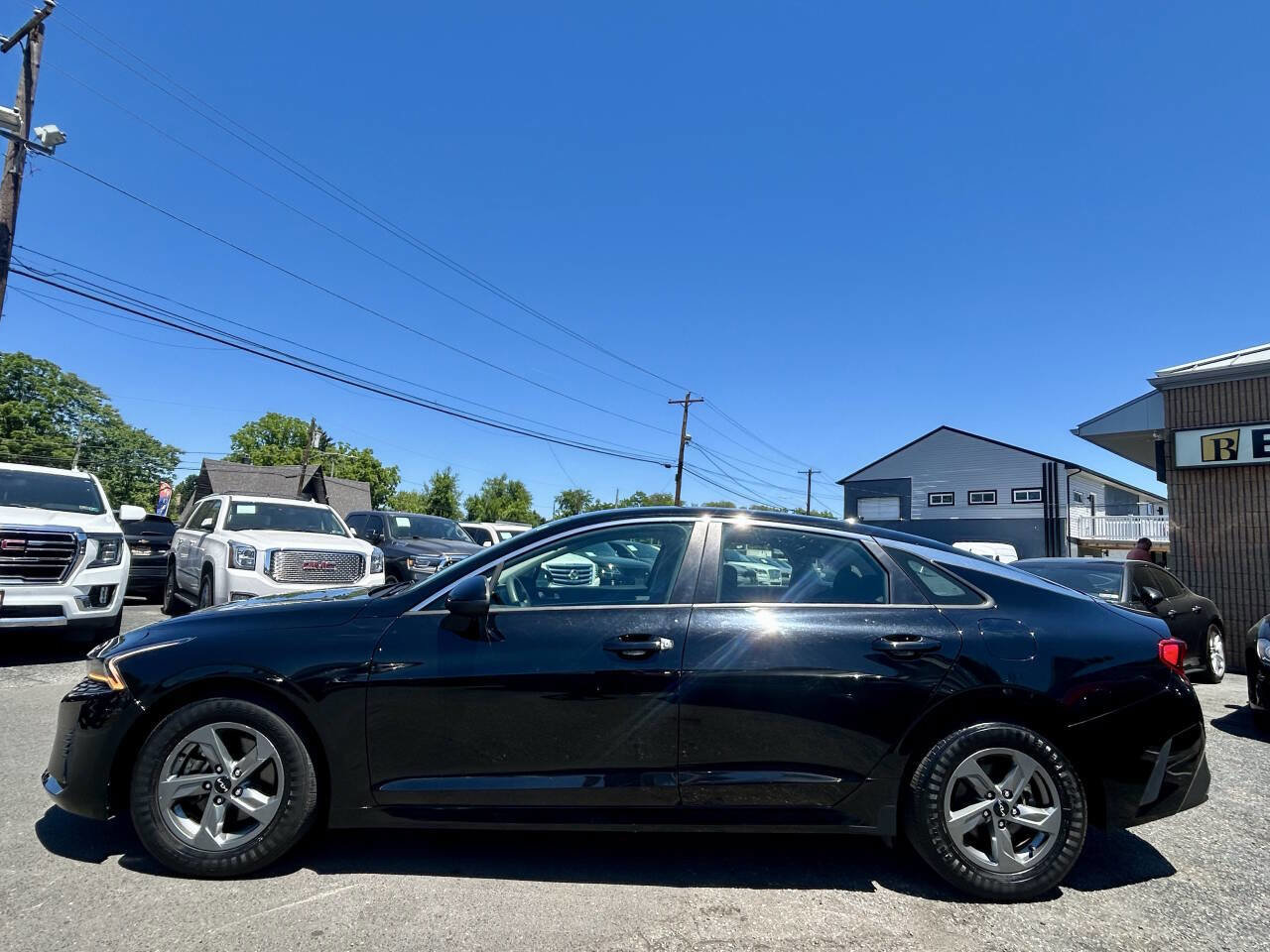 Used 2022 Kia K5 LX FWD image 3
