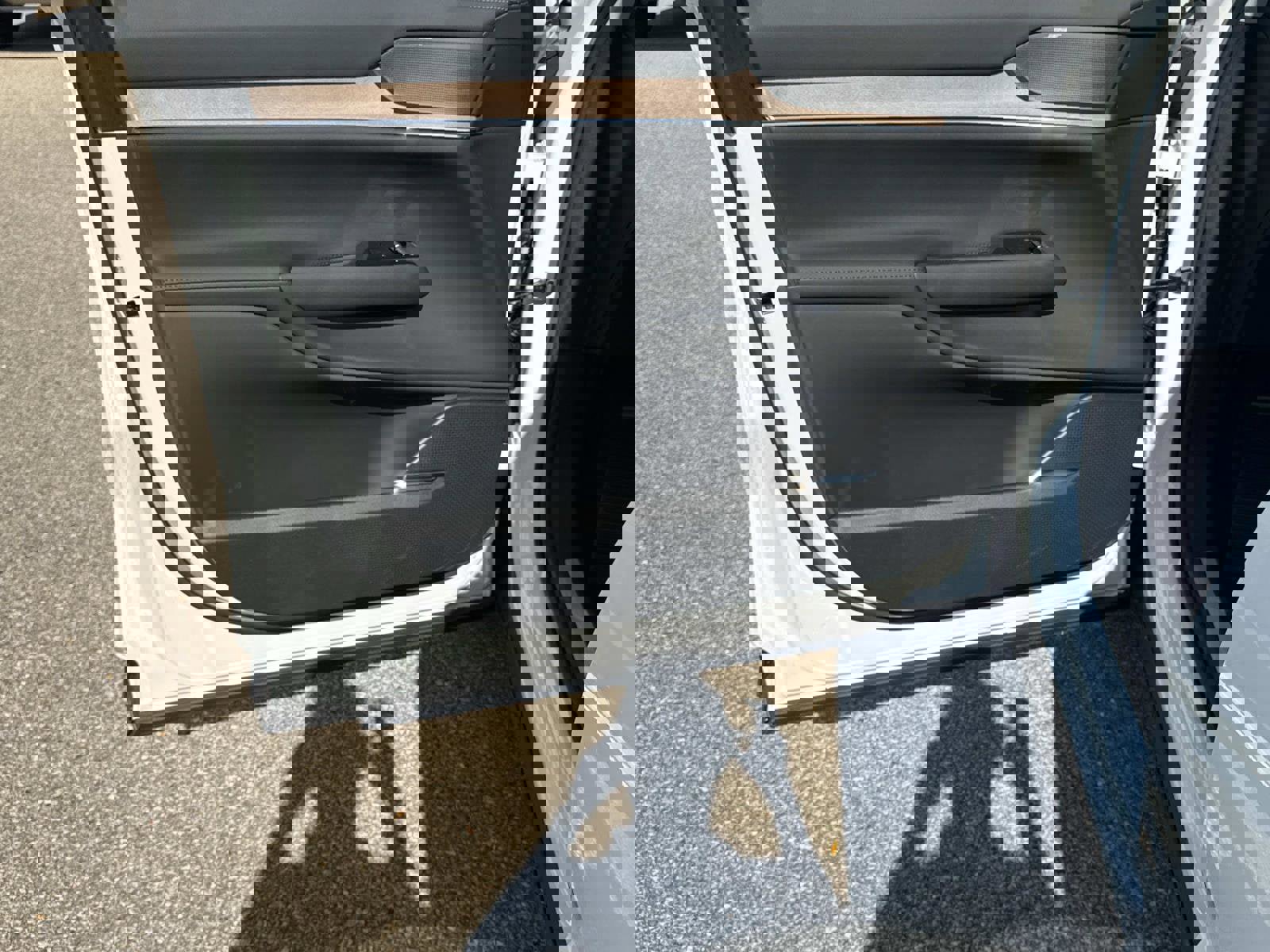 New 2025 Volvo EX90 Plus w/ Protection Package Premier image 18