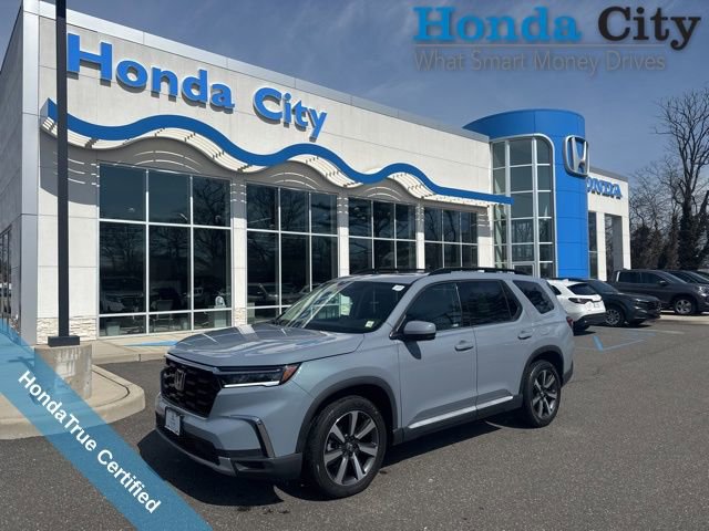 Certified 2023 Honda Pilot Touring image 1