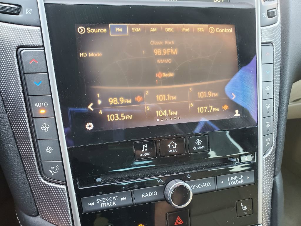 Used 2014 INFINITI Q50 Premium w/ Navigation Package image 23