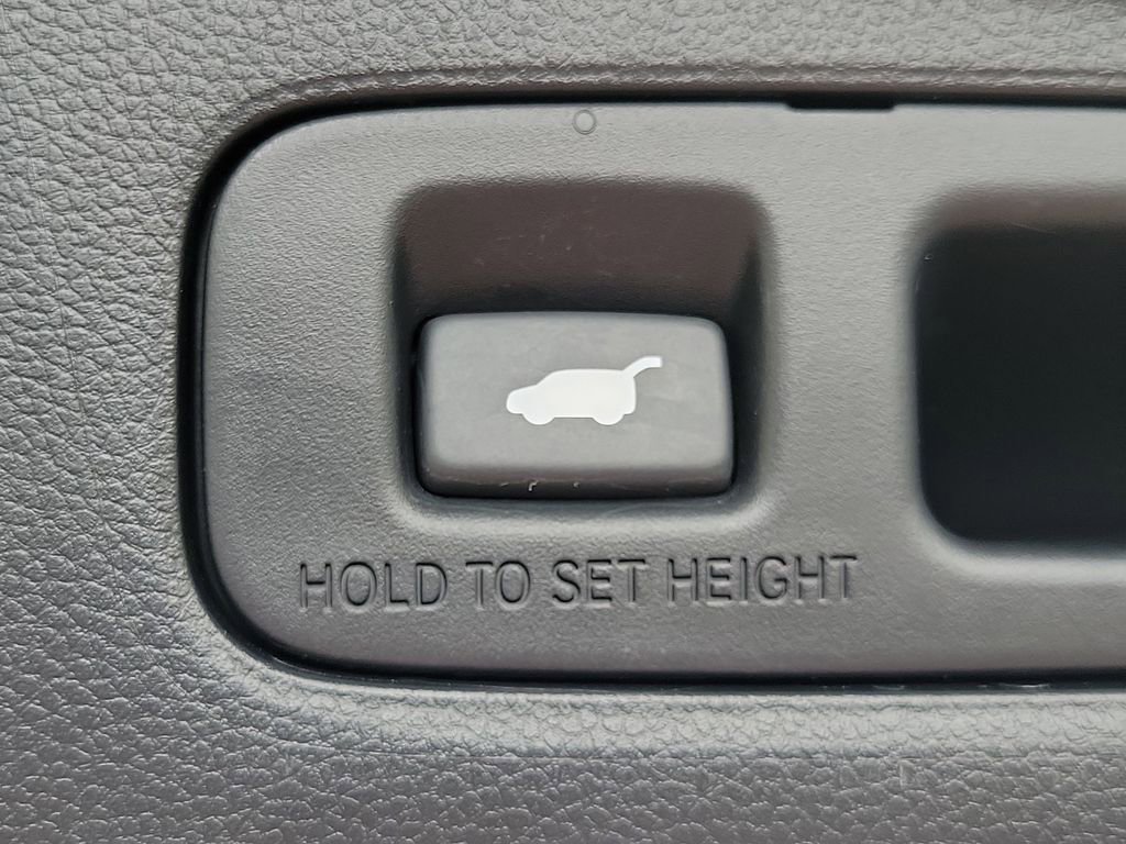 Used 2023 Honda CR-V EX-L image 8