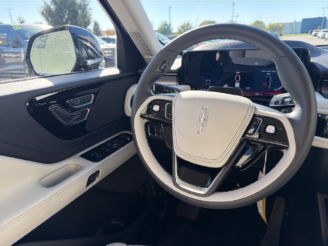 New 2027 Lincoln Aviator AWD image 19