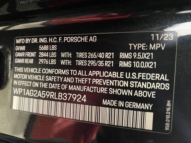 Used 2024 Porsche Macan S AWD/4WD image 23