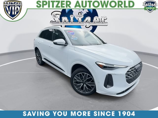 Used 2025 Audi Q5 Premium Plus w/ Premium Plus AWD/4WD image 2