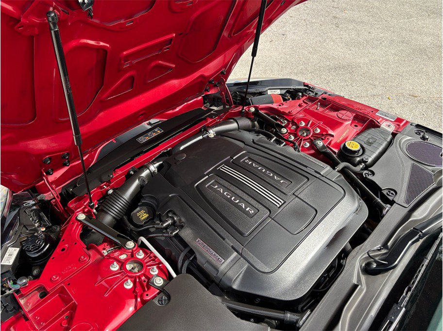 Used 2014 Jaguar F-TYPE Convertible RWD image 41