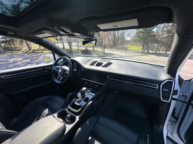Used 2023 Porsche Cayenne GTS image 37