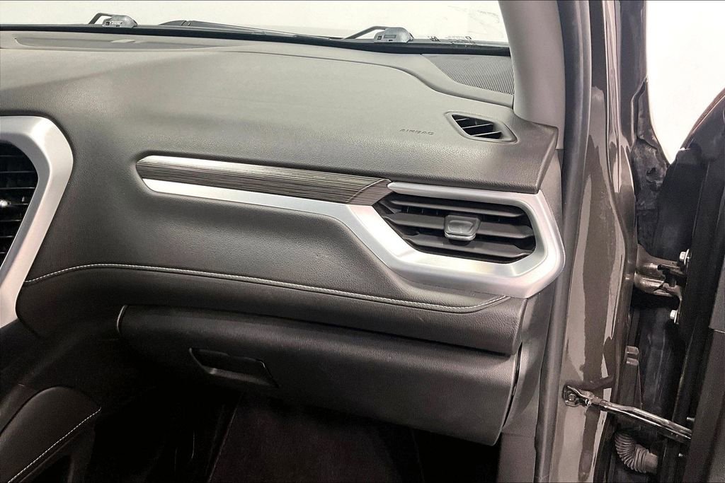 Used 2020 GMC Acadia SLT w/ Premium Package image 15