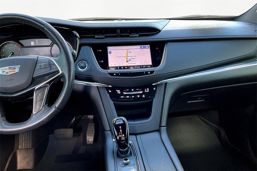 Used 2022 Cadillac XT5 Premium Luxury w/ LPO, Floor Liner Package image 11
