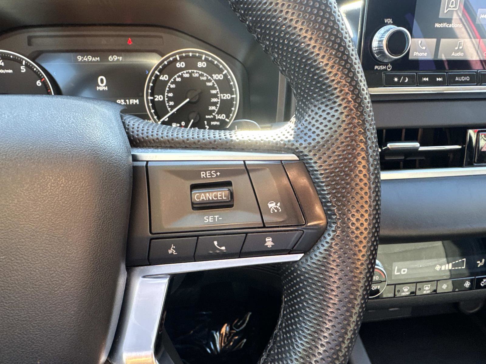 Used 2023 Mitsubishi Outlander SE image 19