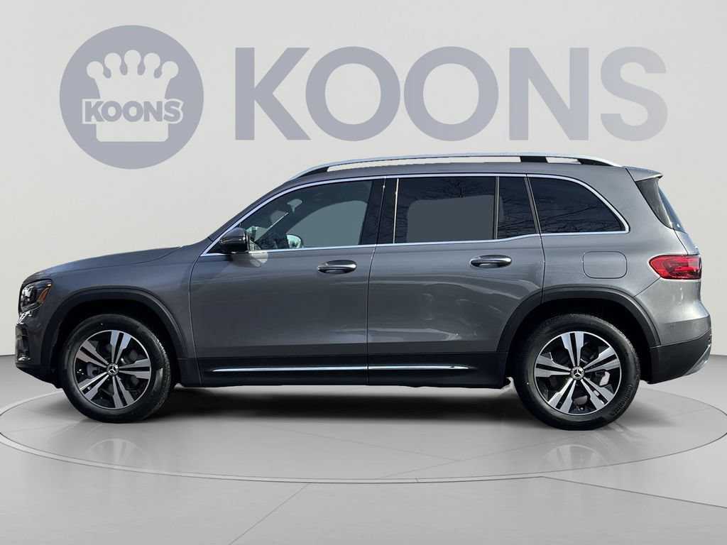 Used 2026 Mercedes-Benz GLB 250 4MATIC image 2