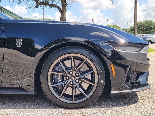 Used 2025 Ford Mustang Dark Horse RWD image 9