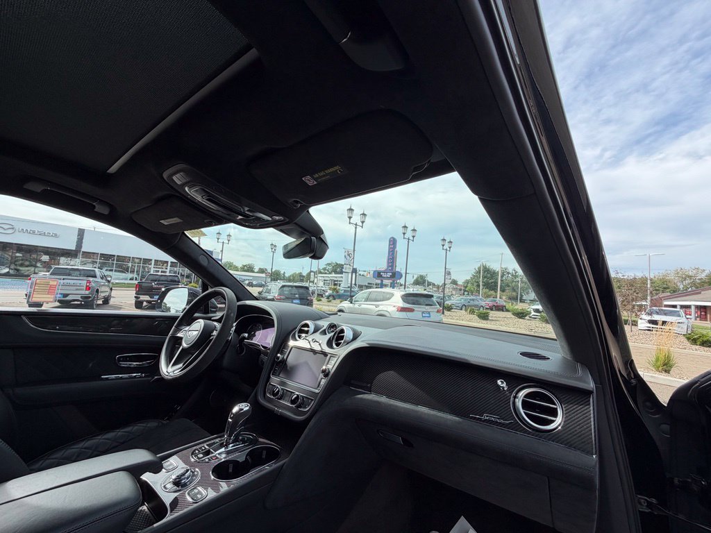 Used 2020 Bentley Bentayga Speed AWD/4WD image 11