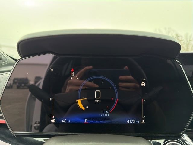 Used 2025 Chevrolet Trax RS w/ Driver Confidence Package image 21