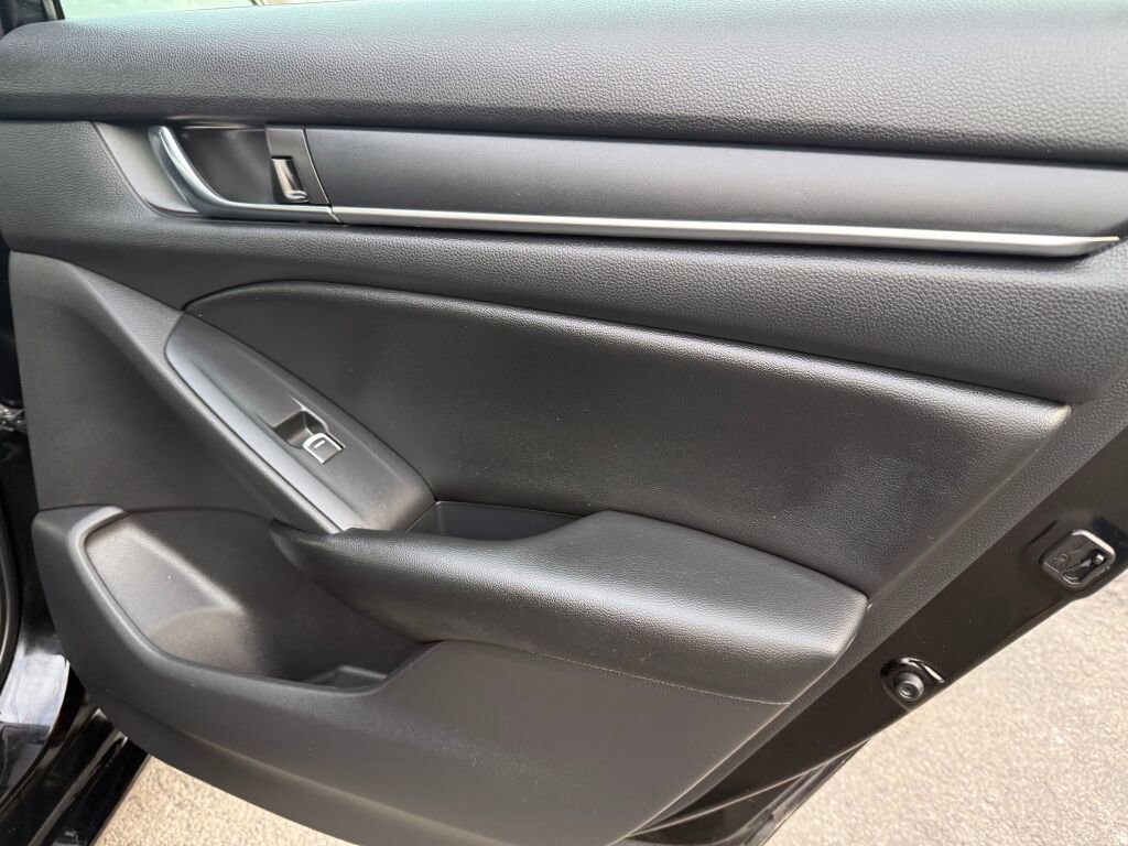 Used 2022 Honda Accord Sport image 25