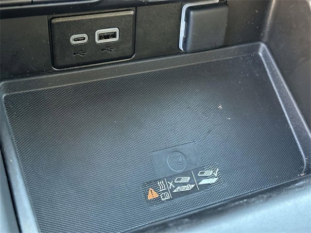 Used 2024 GMC Yukon XL AT4 w/ Technology Package image 38