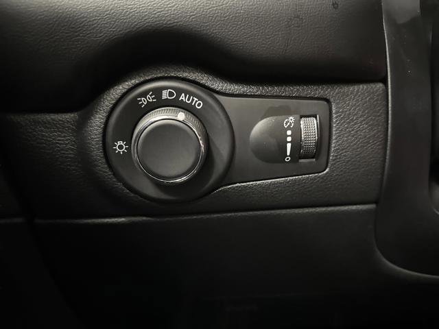 Used 2025 Dodge Durango R/T image 26