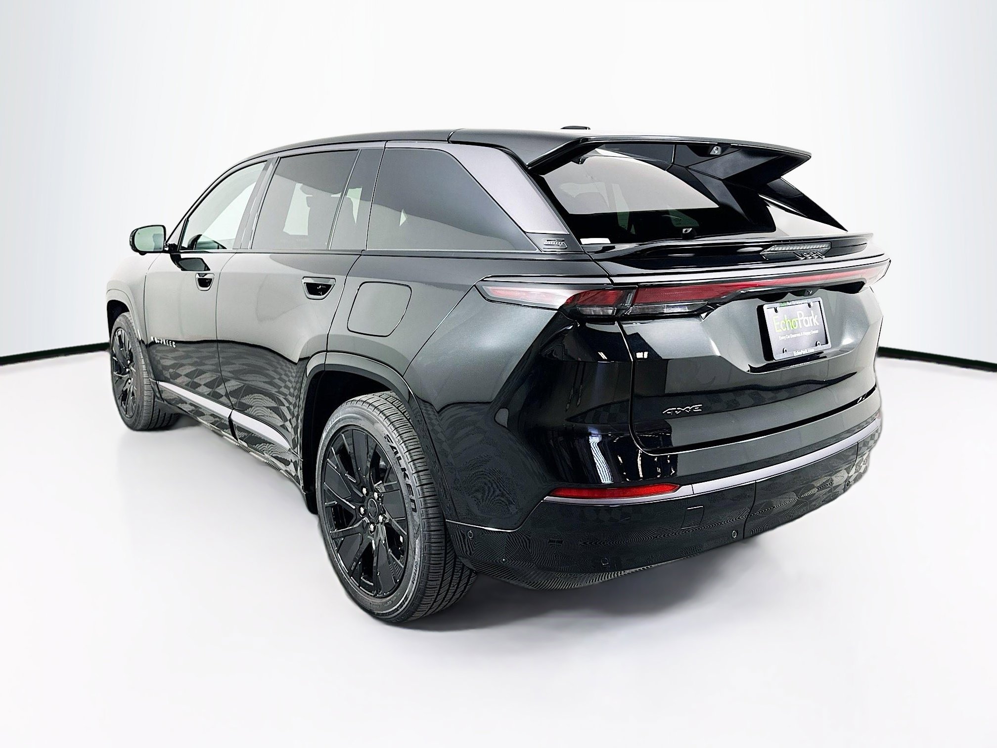 Used 2025 Jeep Wagoneer S Launch Edition image 5