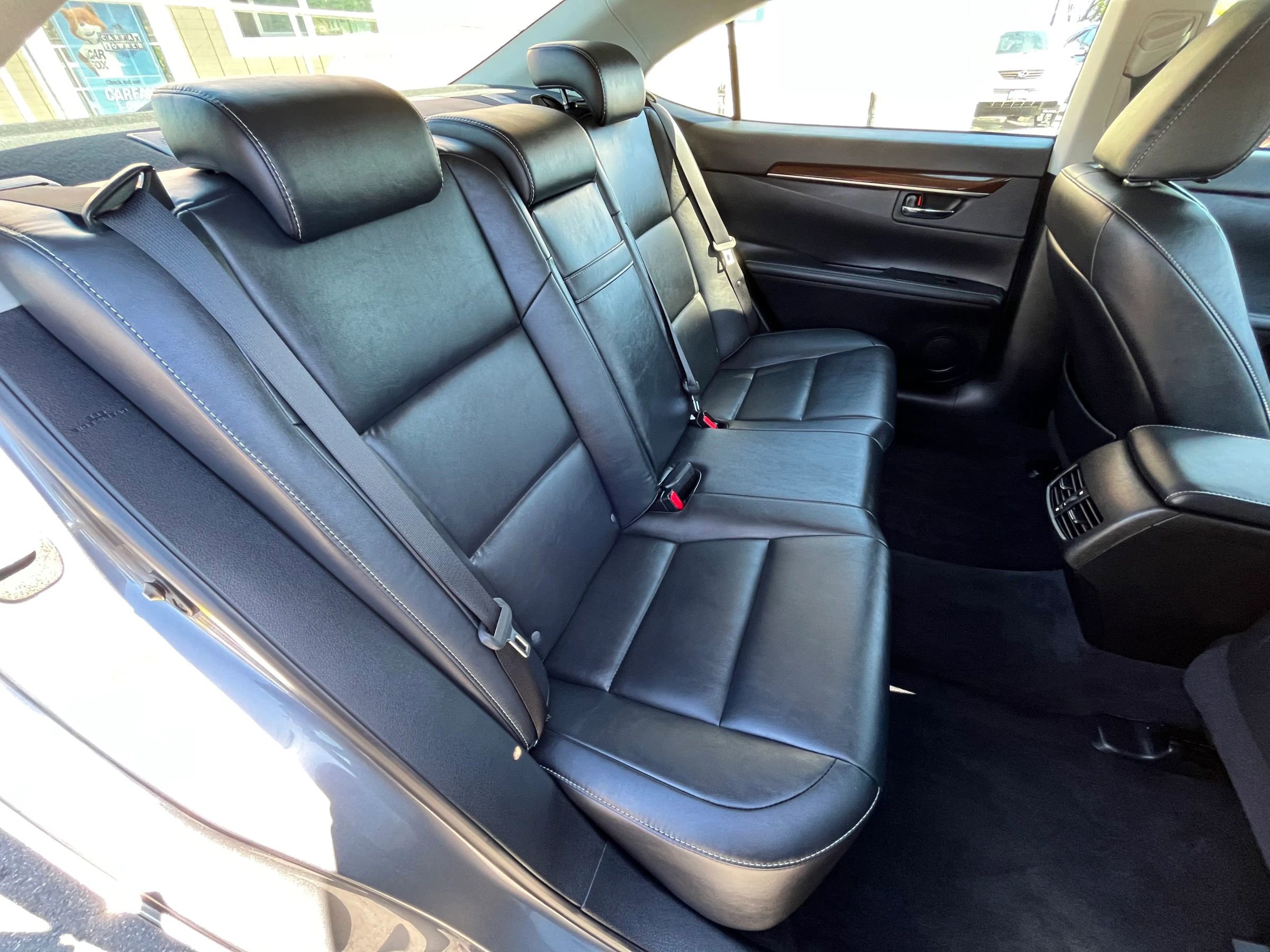 Used 2013 Lexus ES 350 w/ Premium Pkg image 16