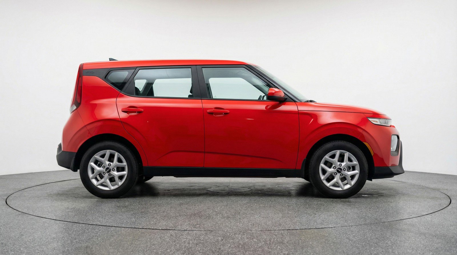 Used 2025 Kia Soul LX w/ LX Technology Package image 11