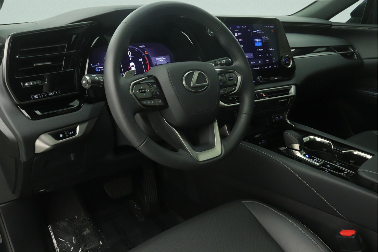 Used 2025 Lexus RX 350 FWD w/ Technology Package image 14