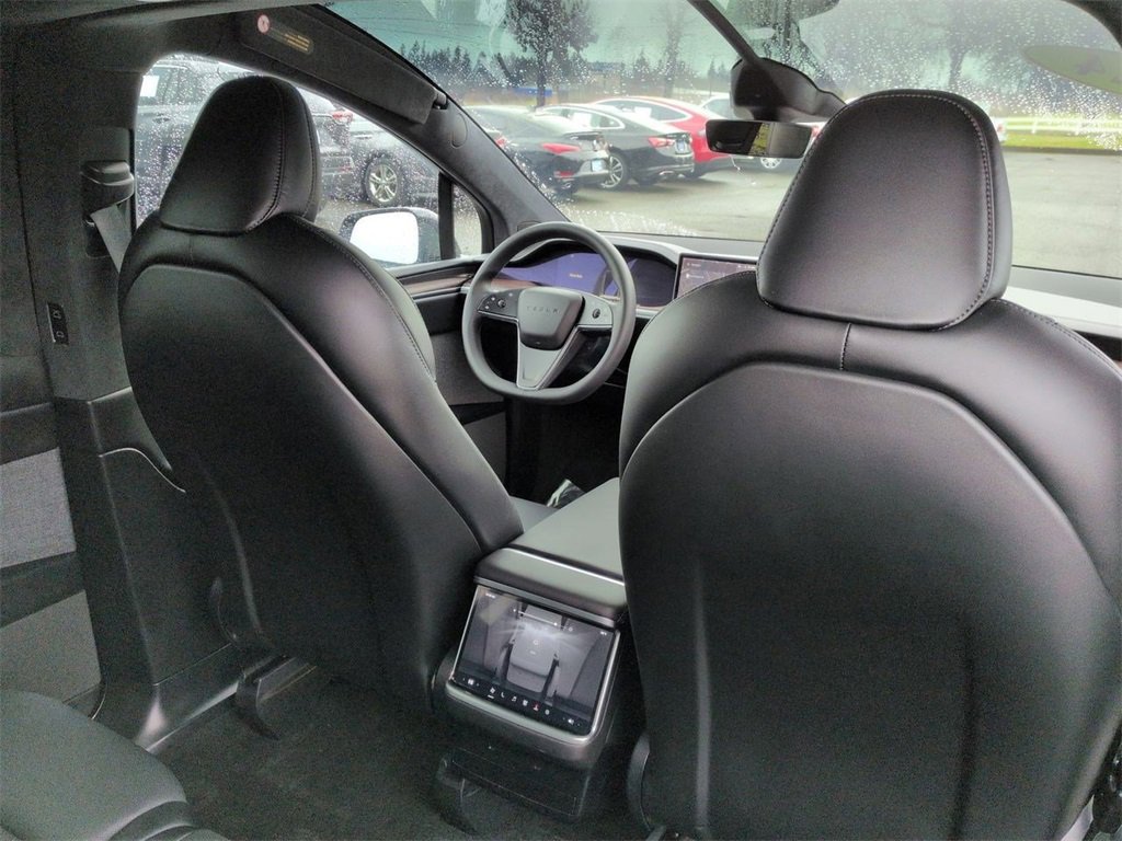 Used 2024 Tesla Model X image 28