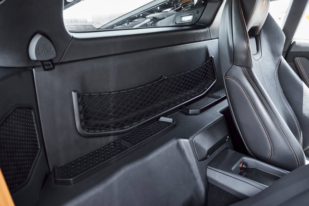 Used 2021 Lamborghini Huracan EVO RWD image 45