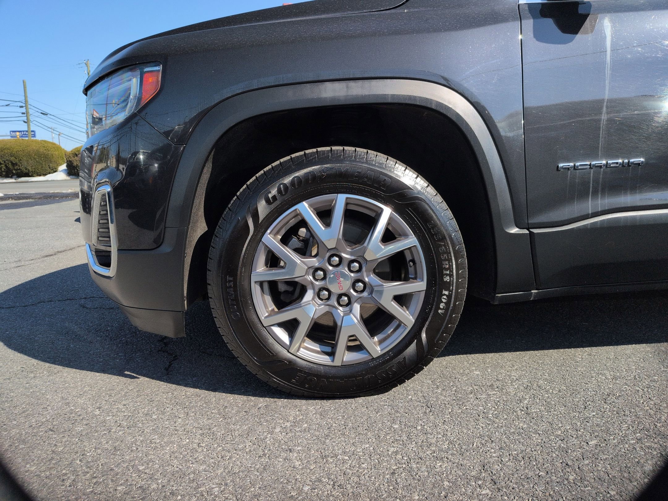 Used 2020 GMC Acadia SLT w/ Premium Package image 16