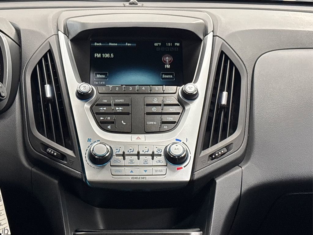 Used 2017 Chevrolet Equinox LT image 19