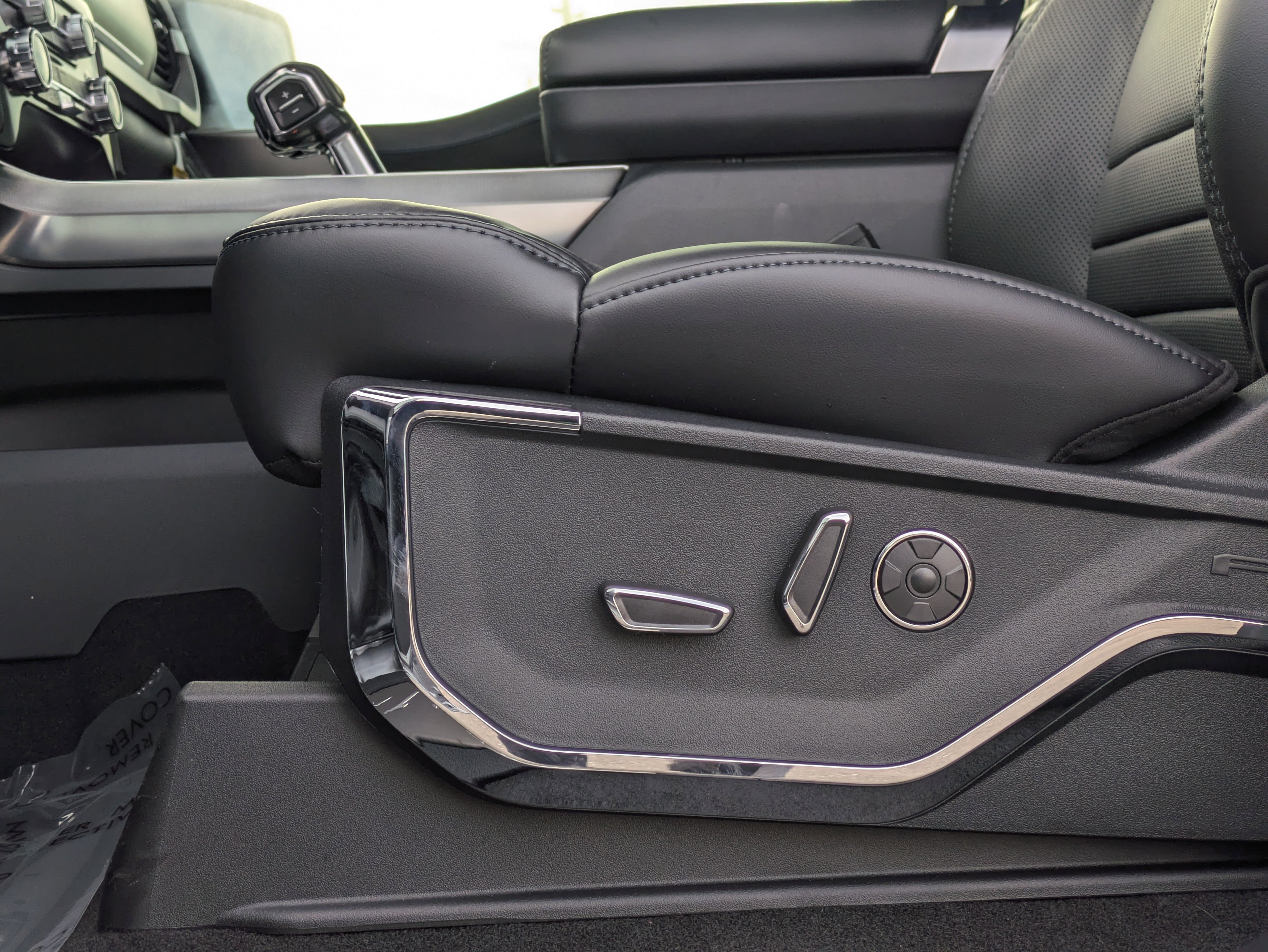 New 2025 Ford F150 Platinum image 50