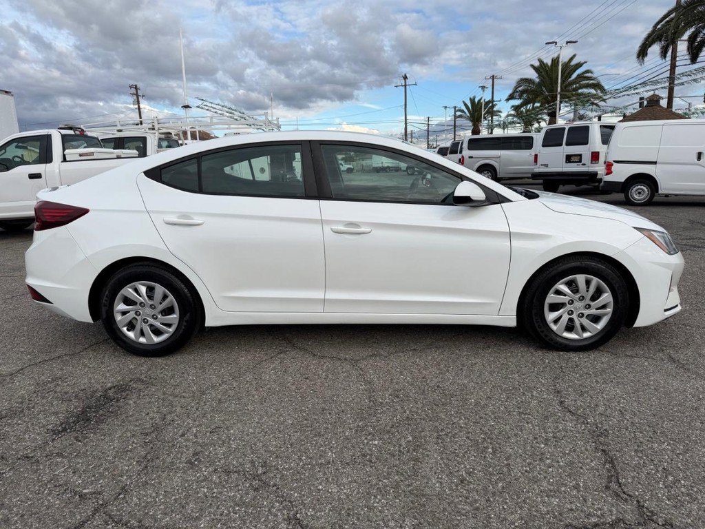Used 2019 Hyundai Elantra SE w/ Cargo Package image 4