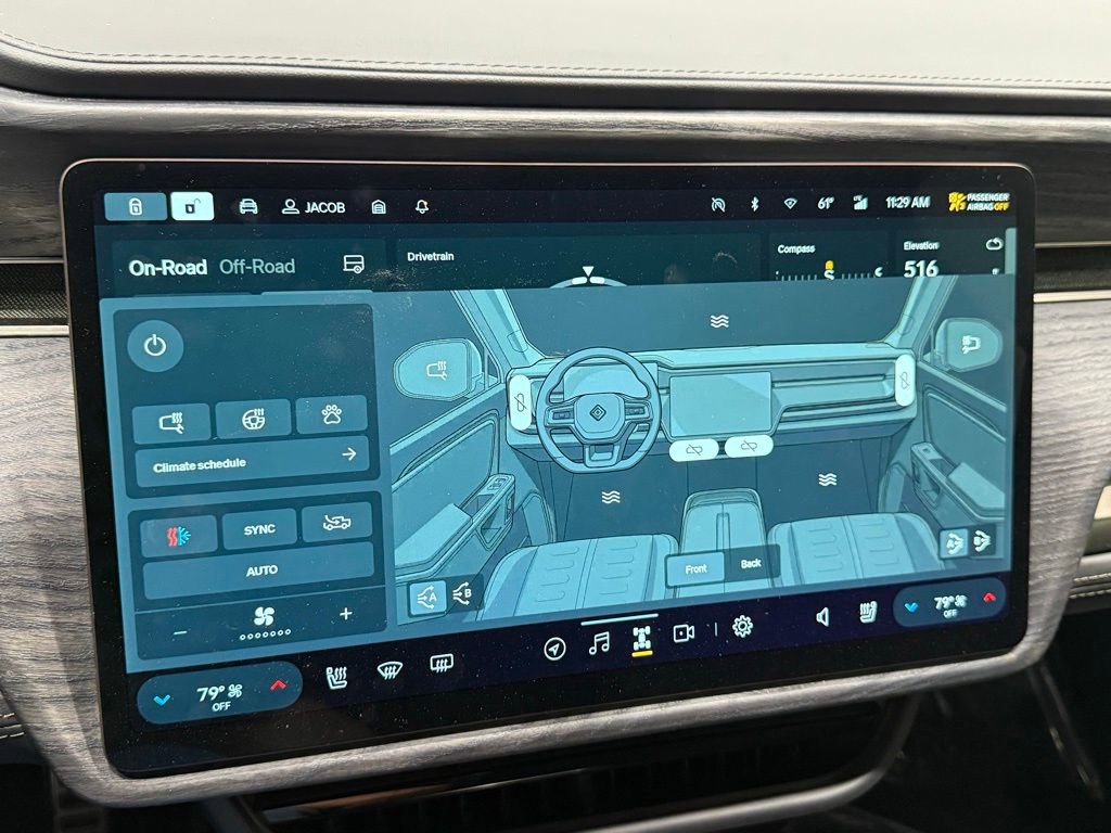Used 2022 Rivian R1T Adventure image 32