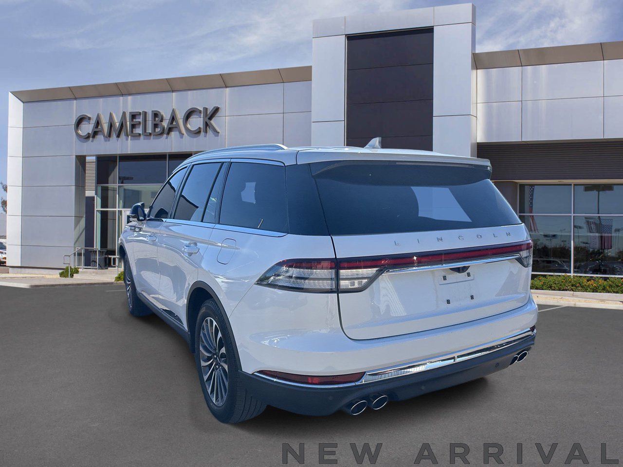 Used 2023 Lincoln Aviator Reserve w/ Elements Package Plus RWD image 6