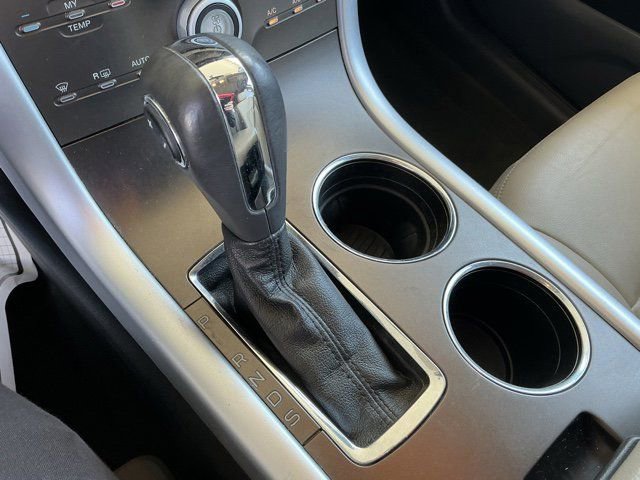 Used 2013 Ford Edge SEL image 23