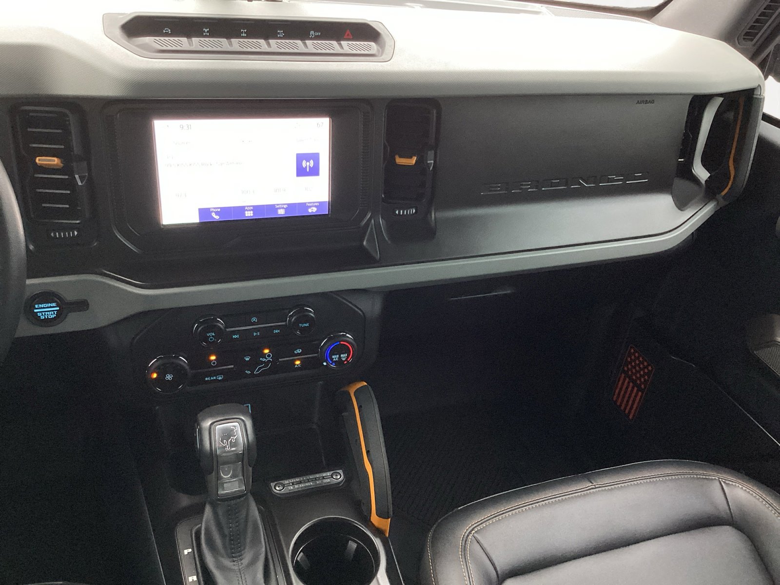 Used 2023 Ford Bronco Badlands image 4