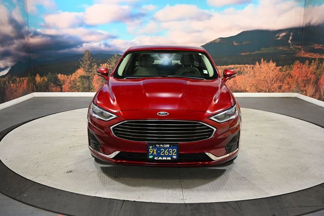 Used 2019 Ford Fusion SEL image 3