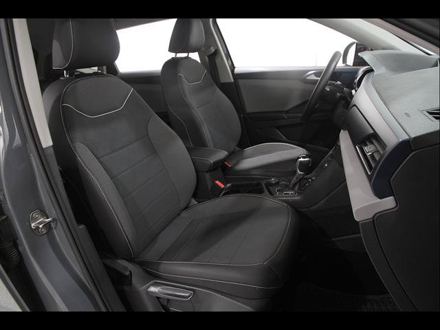 Certified 2023 Volkswagen Taos SE AWD/4WD image 17
