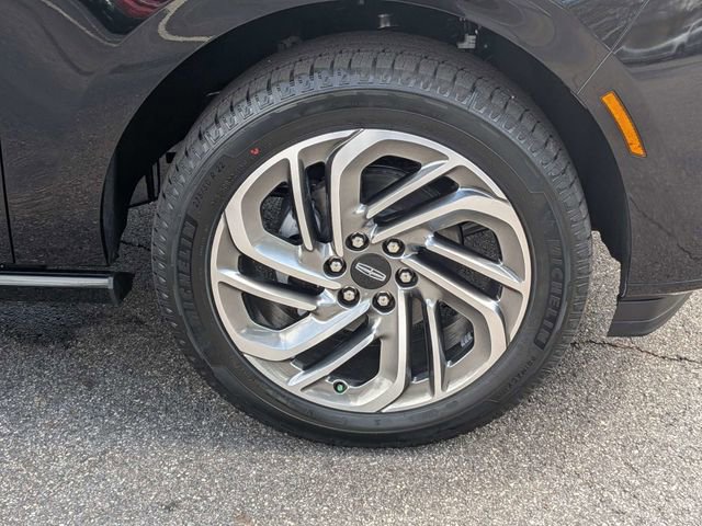 New 2026 Lincoln Navigator Reserve image 10