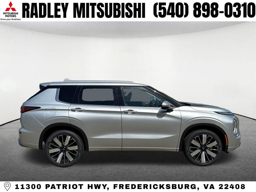 New 2026 Mitsubishi Outlander SEL image 21