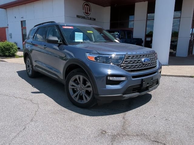 Used 2021 Ford Explorer XLT w/ Equipment Group 202A AWD/4WD image 3