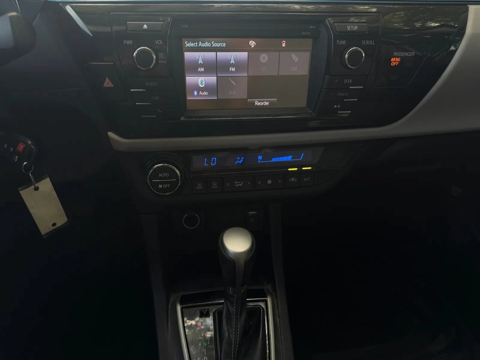 Used 2014 Toyota Corolla LE FWD image 12