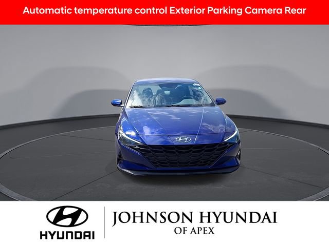 Certified 2022 Hyundai Elantra SEL FWD image 3