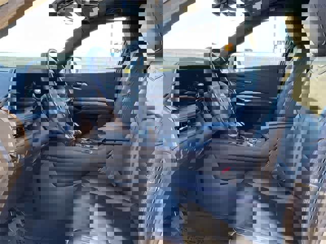 Used 2024 Cadillac XT4 Premium Luxury image 13