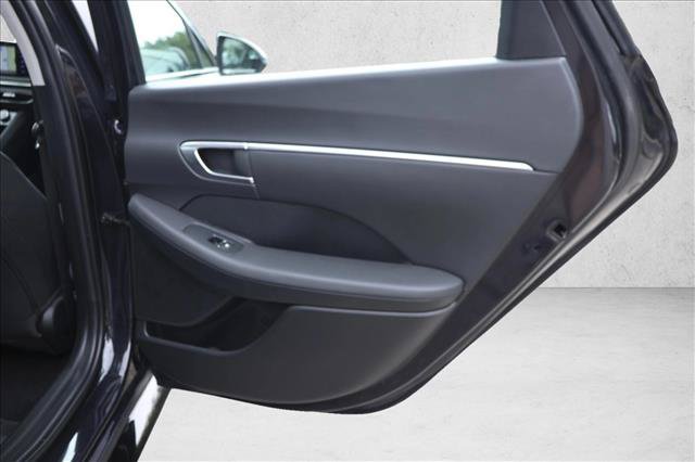 Used 2023 Hyundai Sonata SEL w/ Convenience Package FWD image 28