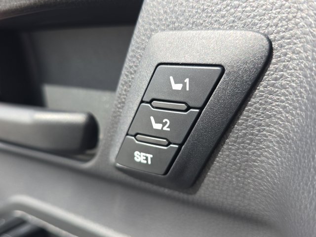 Used 2025 Toyota 4Runner TRD Off-Road Premium AWD/4WD image 31