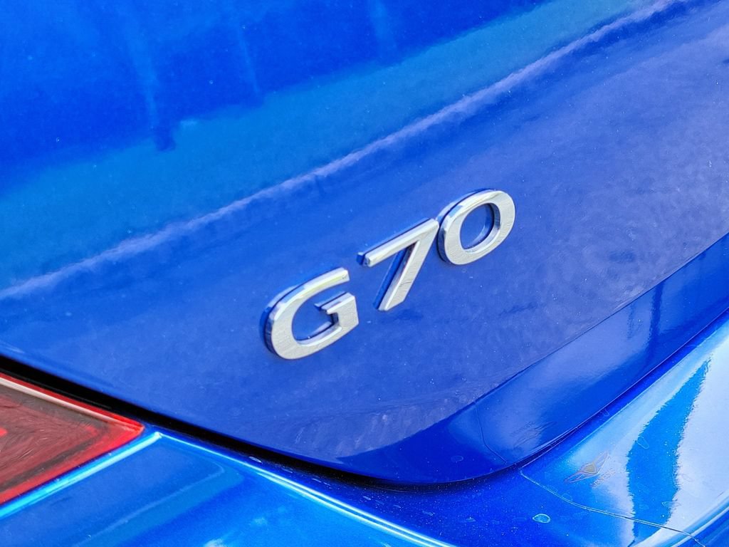 Used 2022 Genesis G70 3.3T RWD image 5