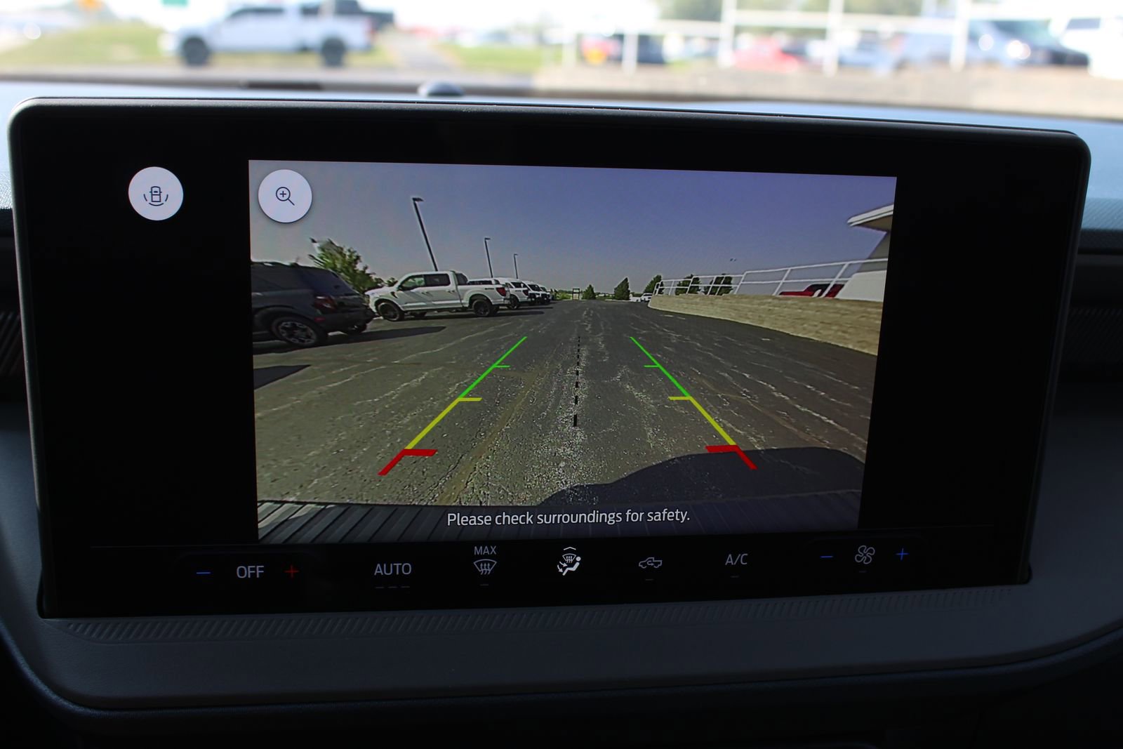 New 2025 Ford Maverick XL image 33