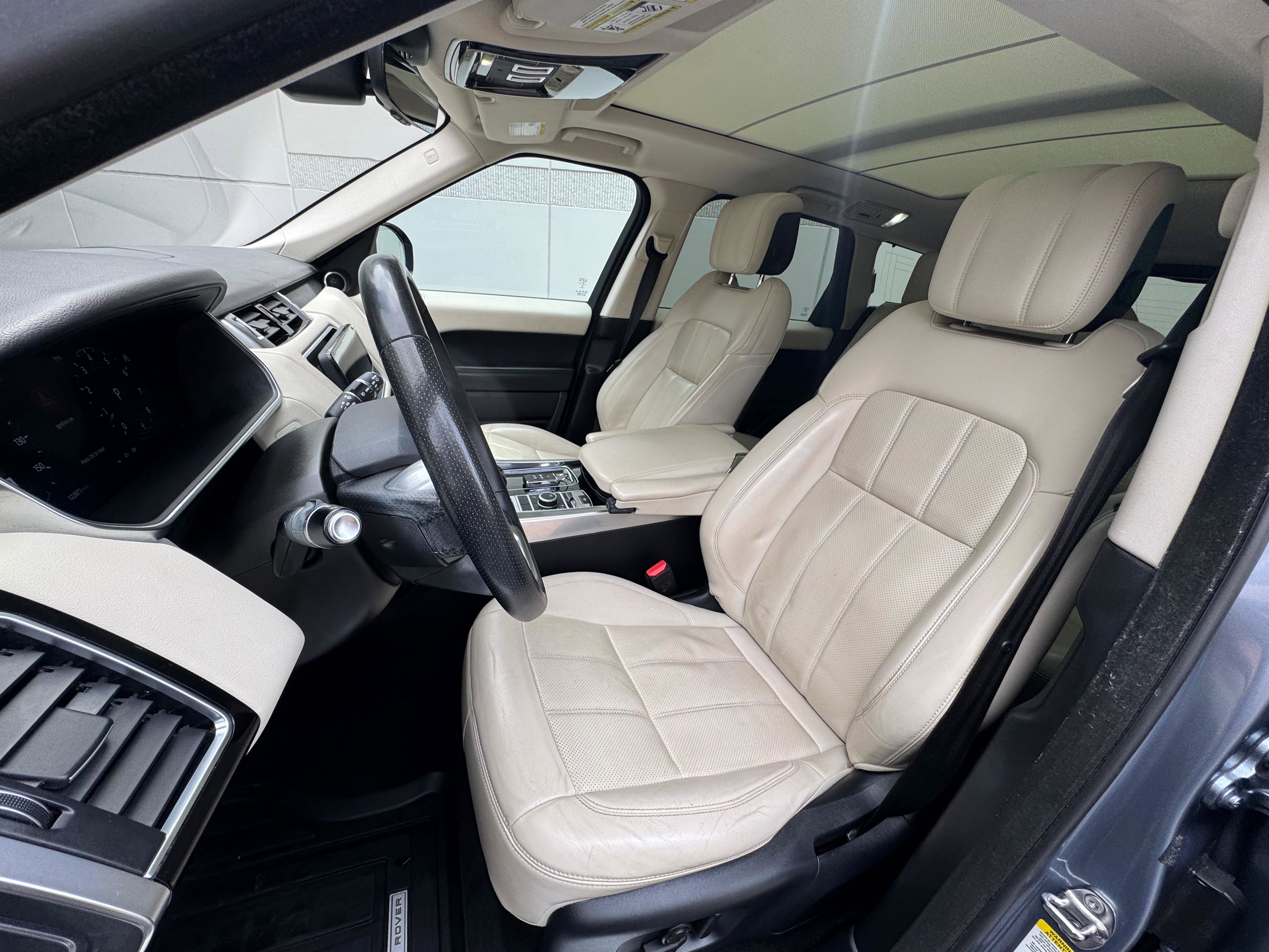 Used 2019 Land Rover Range Rover Sport HSE AWD/4WD image 25