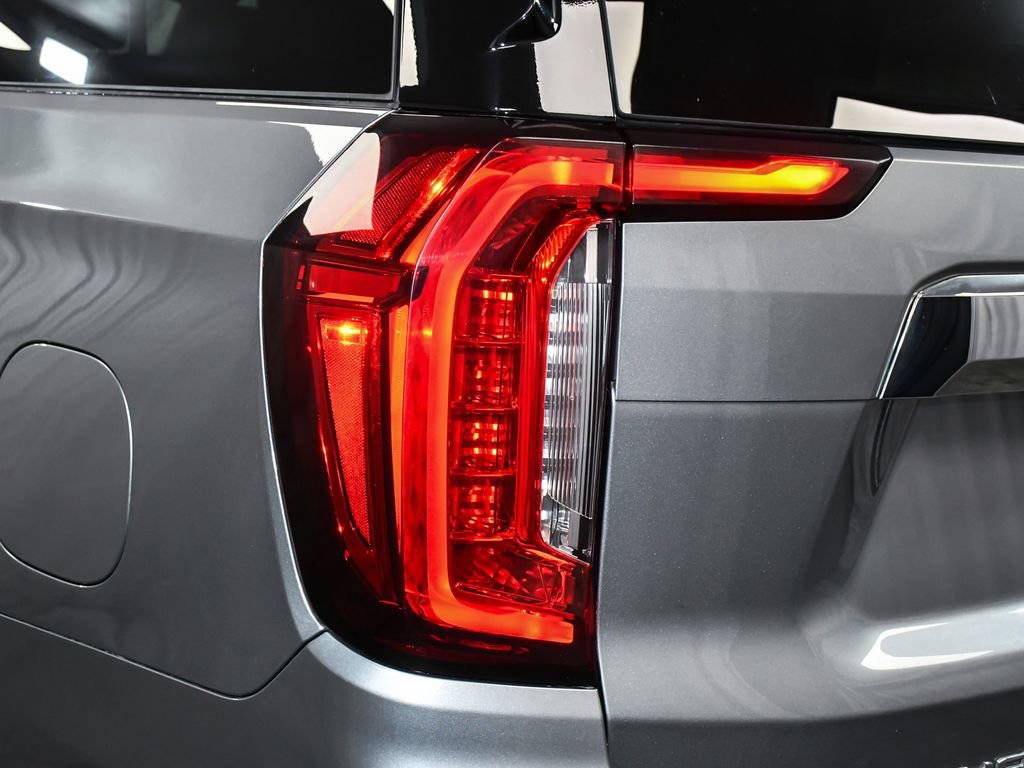 Used 2023 GMC Yukon XL SLT w/ SLT Premium Package image 80