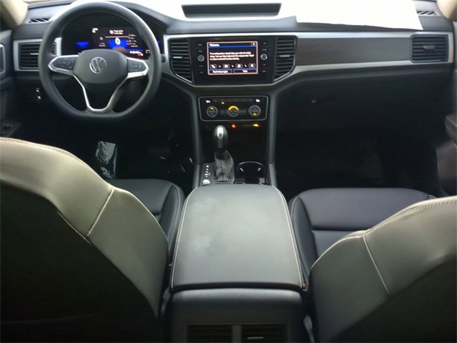 Certified 2022 Volkswagen Atlas SE w/ Panoramic Sunroof Package image 13