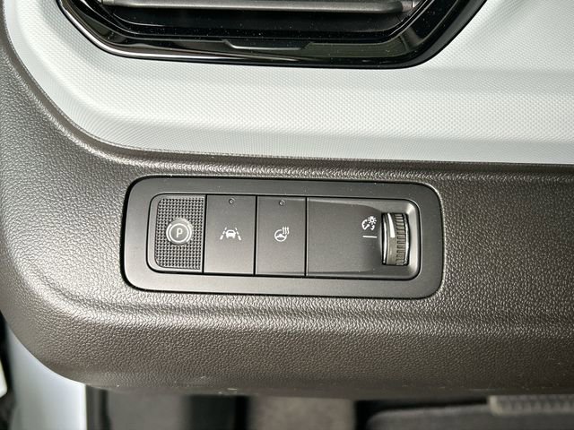 New 2027 Chevrolet Bolt LT w/ Comfort Package FWD image 17